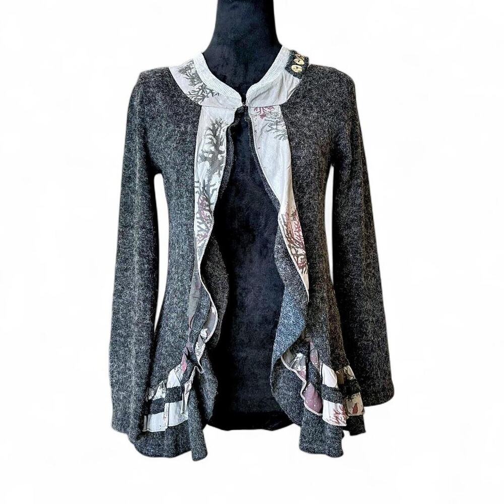 Y2K Whimsy Goth Grey Ruffle Cardigan – Fairycore Button Detail S